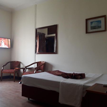 Hanoi Golden Moon Guest House & Travel Esterno foto