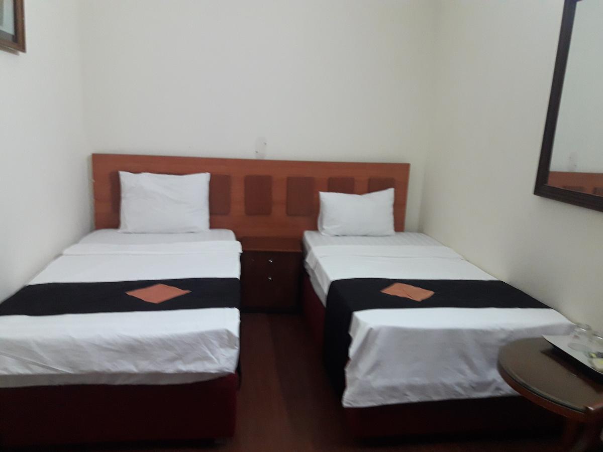 Hanoi Golden Moon Guest House & Travel Esterno foto