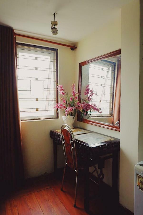 Hanoi Golden Moon Guest House & Travel Esterno foto